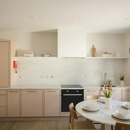 The Old Schoolhouse - Castle View Donegal Town