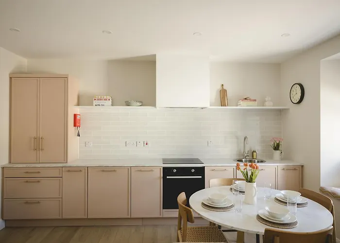 The Old Schoolhouse - Castle View Donegal Town