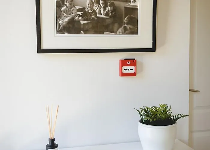 The Old Schoolhouse - Castle View * Donegal Town