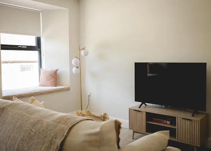 The Old Schoolhouse - Castle View *