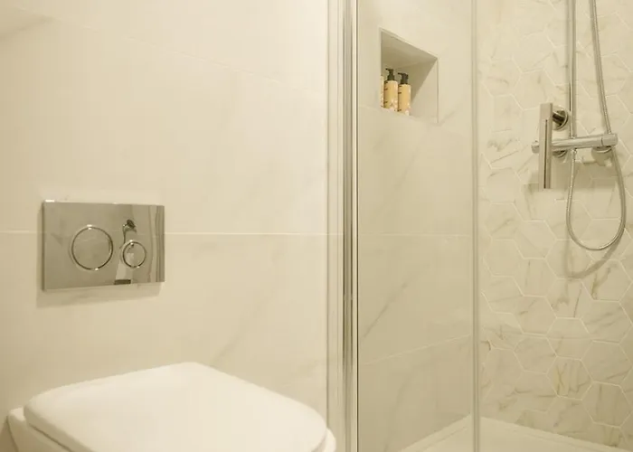 The Old Schoolhouse - Castle View Donegal Town